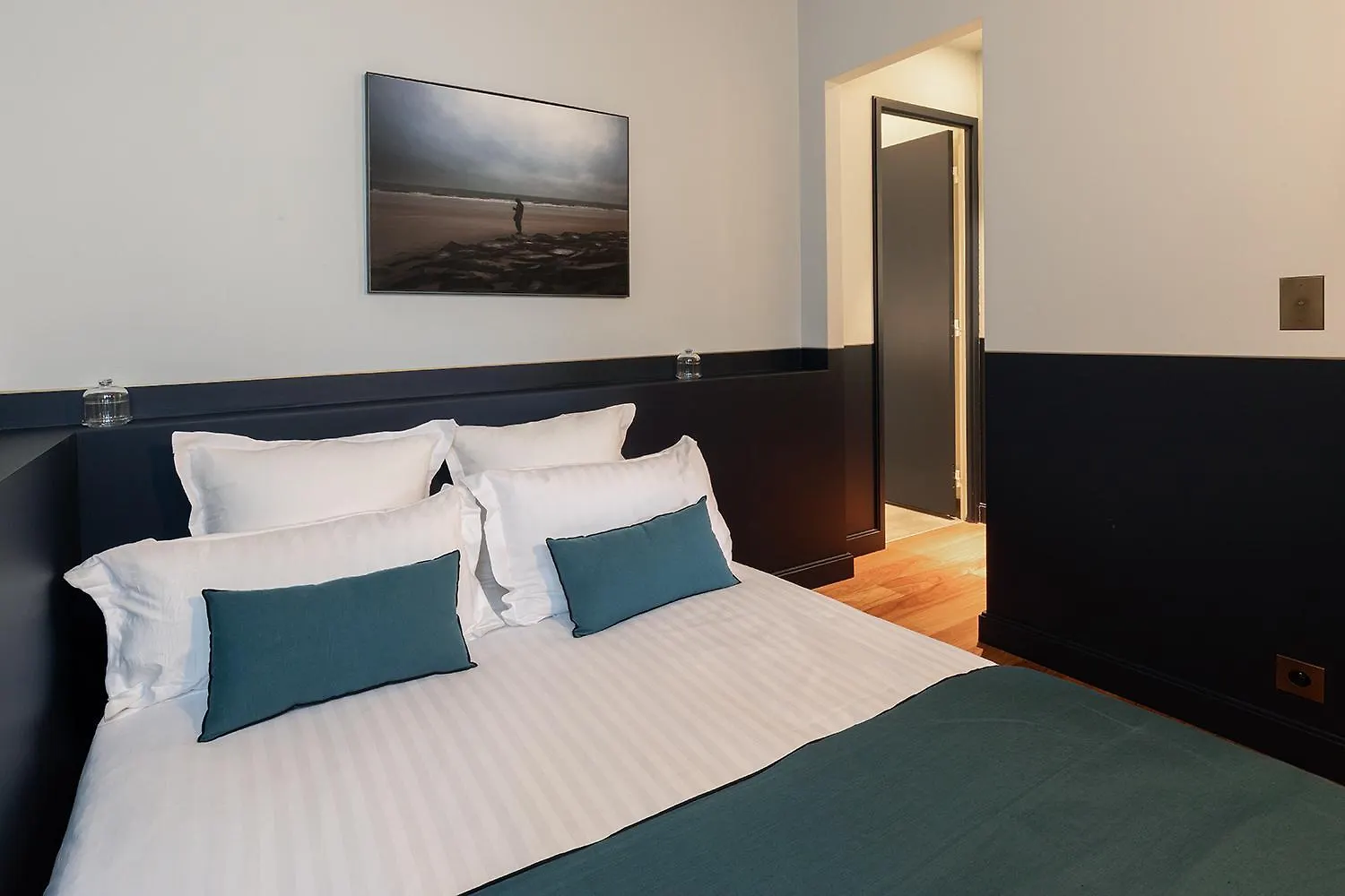 Oniri - Apartment In Montmartre - Robert Planquette Paris