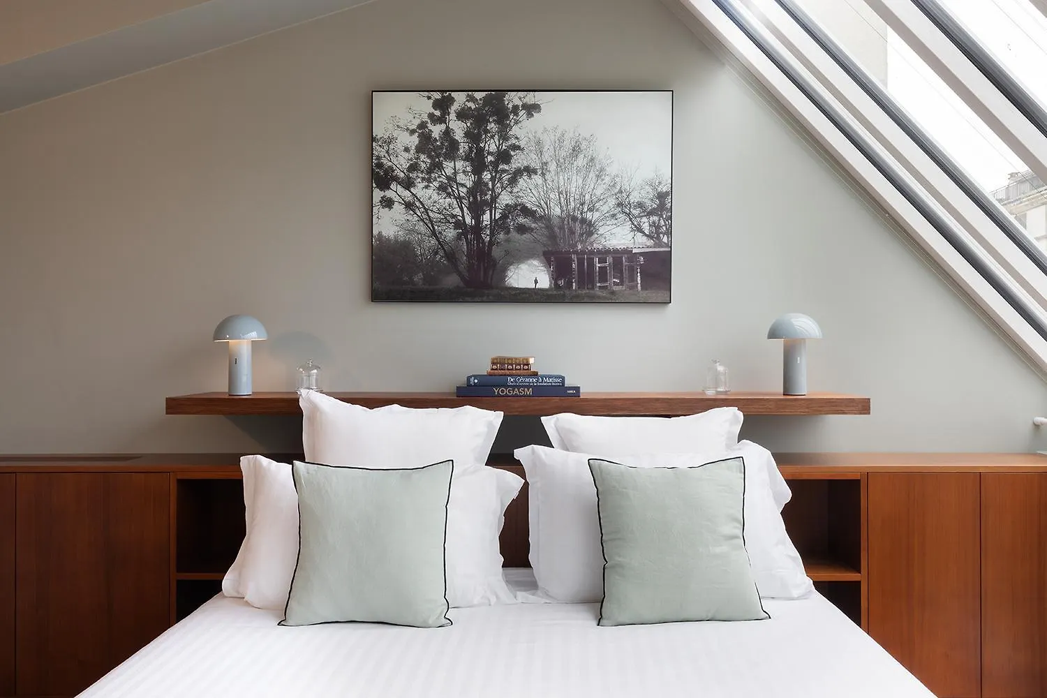 Oniri - Apartment In Montmartre - Robert Planquette Paris 0*,  France